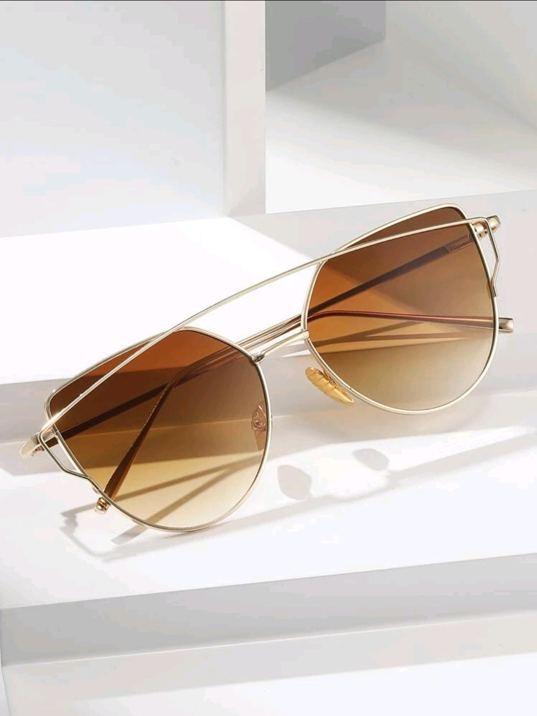 Metal Frame Fashion Glasses