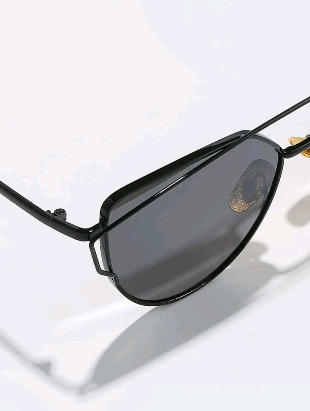 Metal Frame Fashion Glasses