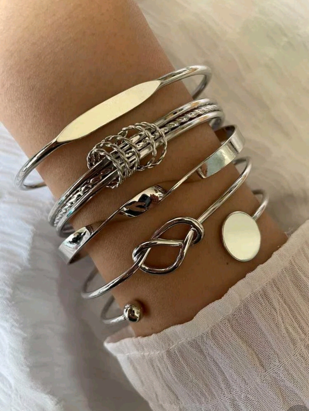 Twist Detail Knot Decor Bangle- 5pc