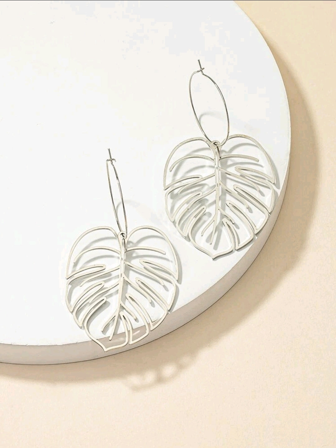 Hollow Leaf Drop Earrings